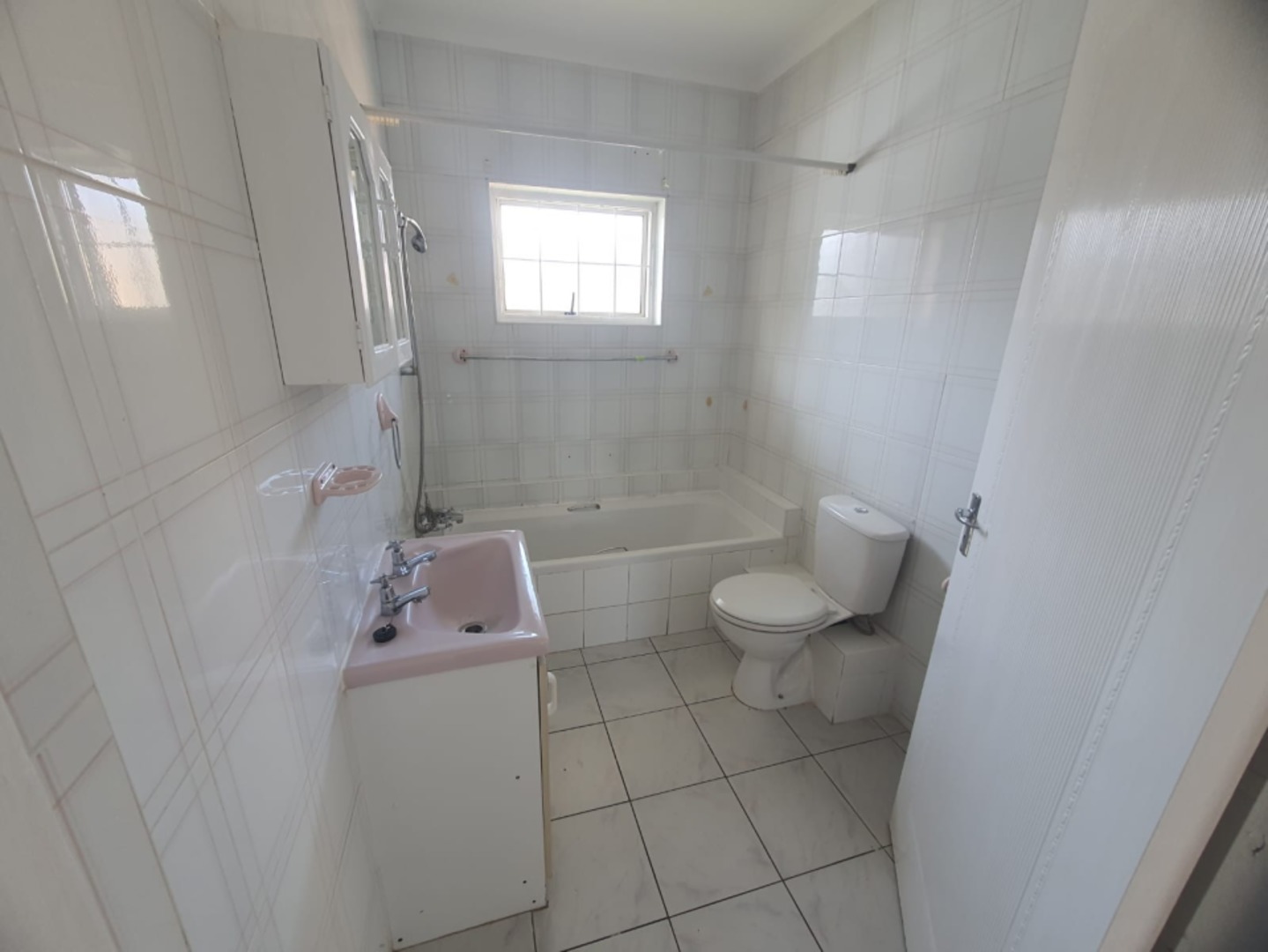 To Let 2 Bedroom Property for Rent in Beacon Bay Eastern Cape